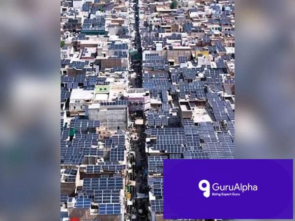 محلے کے مشترکہ سولر گرڈز: مہنگی بجلی اور باقاعدہ لوڈشیڈنگ کا پائیدار حل
