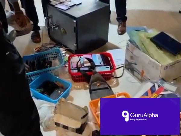 آن لائن فراڈ کا پردہ چاک: جعلساز کال سینٹر پر چھاپہ، 28 ملزمان گرفتار