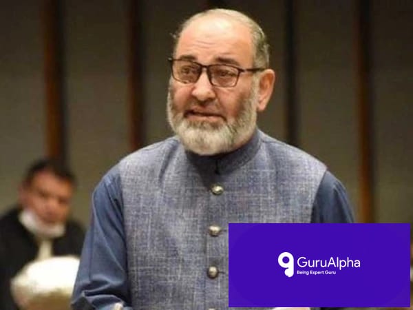 کشمیر مظاہرے پر دہشت گردی کا مقدمہ: سابق سینیٹر مشتاق سمیت 96 افراد کی ضمانت منظور