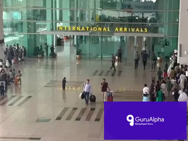 اسلام آباد ایئرپورٹ پر شدید سیکیورٹی چیکنگ: دو پراسرار افراد کی گرفتاری اور تفتیش کے لیے پولیس حوالہ