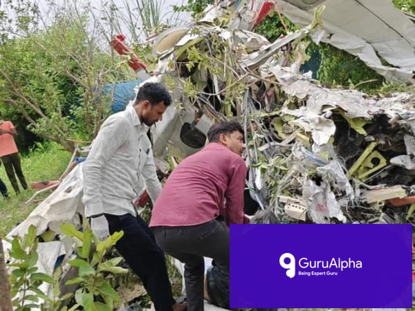 کانپور میں تربیتی طیارہ تباہ: دو پائلٹس کی ہلاکت نے فلائنگ اکیڈمیز کی دیکھ بھال پر سوالات اٹھا دیے