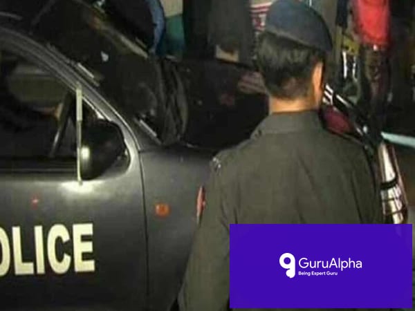 کراچی میں پولیس مقابلے، دو زخمی، تین گرفتاریاں