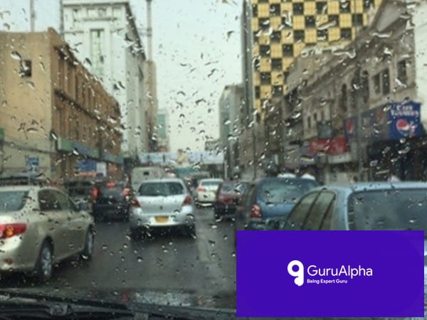 کراچی میں راج کرتی حبس اور گرمی کو بادلوں اور ہلکی پھوار نے دی عارضی مات